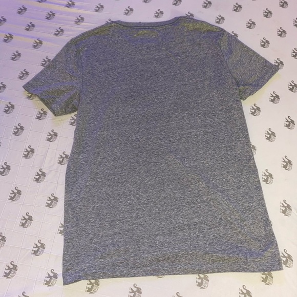 Abercrombie and Fitch Tiger Tee - Picture 5 of 5